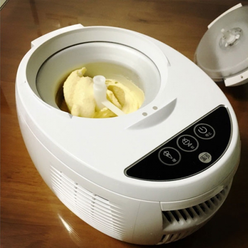 Những lý do nên sở hữu máy làm kem tươi mini cho gia đình
