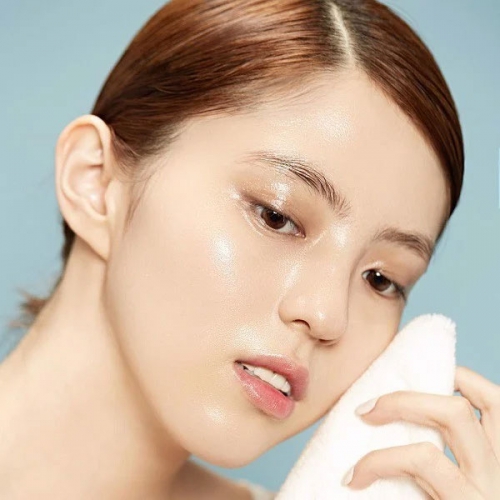 Có Thể Bạn Đã Biết: Skincare Cho Da Dầu Nhạy Cảm Buổi Sáng