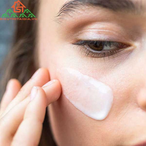 Sai lầm kinh điển trong các bước skincare cho da dầu mụn ẩn