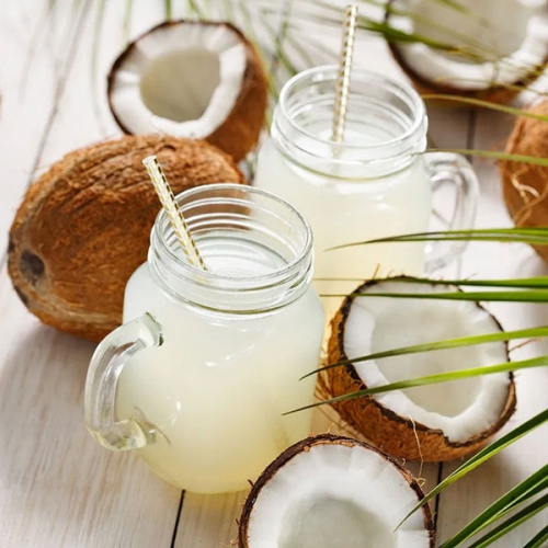 Bị cảm có nên uống nước dừa không? Công dụng của nước dừa