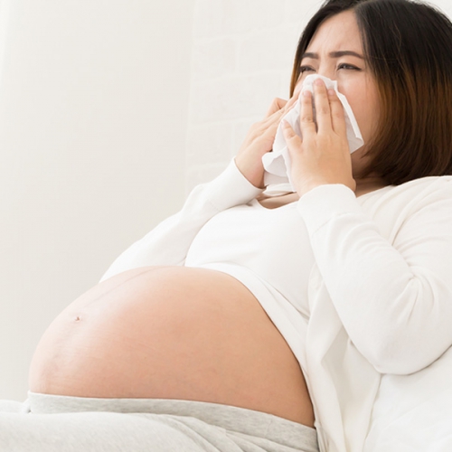 Bị cảm cúm khi mang thai tháng thứ 1 cần làm gì?