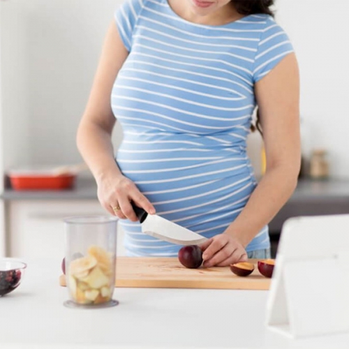 Bầu ăn mận được không và ăn mận có tốt cho bé không?