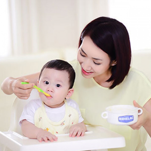 Chế độ dinh dưỡng cho trẻ suy dinh dưỡng giúp bé lớn nhanh