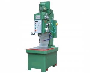Hình sản phẩm Máy Taro truyền động hộp số Elip E-M35-II-4HP-3P